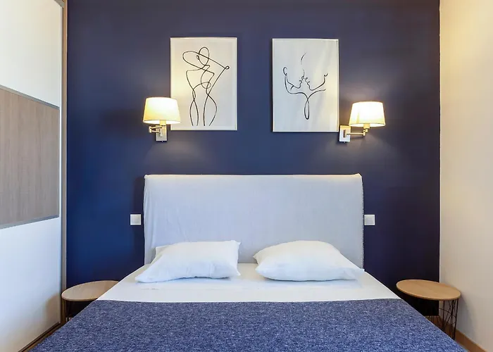 Douce Vague - Du Roi * Le Grau-du-Roi